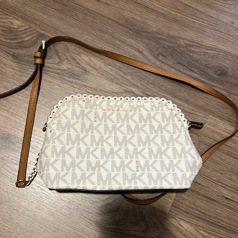 Michael Kors scallop edge cross body